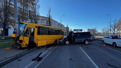 ДТП з маршруткою на Балківській Одеса