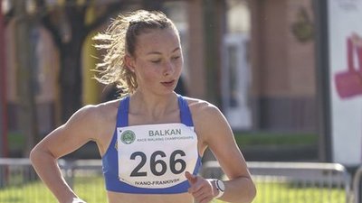 17-річна українська атлетка Шоломіцька виграла юніорський чемпіонат США, але змагалася "поза конкурсом"