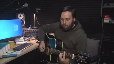 "Достукатися до сердець": вінницькі музиканти написали пісню з вірою у перемогу України "Достукатися до сердець": вінницькі музиканти написали пісню з вірою у перемогу України