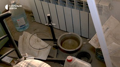 Рятувався з собаками від ракетної атаки в Одесі Рятувався з собаками від ракетної атаки в Одесі