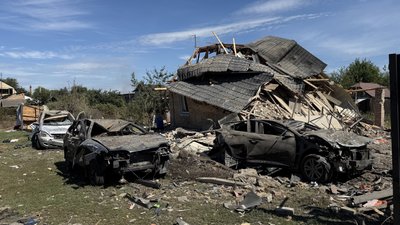 Наслідки атаки РФ у селі Велика Олександрівка Бориспільського району Київщини
