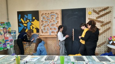 Гратися, розвиватися і отримувати психоемоційну підтримку. У Кропивницькому відкрили простір "СпівДія заради дітей" Гратися, розвиватися і отримувати психоемоційну підтримку. У Кропивницькому відкрили простір "СпівДія заради дітей"