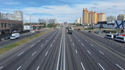 У Києві дорожники оновили дорожню розмітку на 108 вулицях