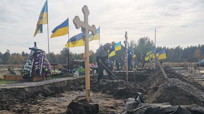 Будують меморіал пам’яті героїв Будують меморіал пам’яті героїв