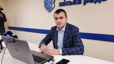 За дозволом перевозити стоячих пасажирів Симчишин звернувся до Кабміну