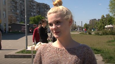 Допомога під час війни: в Черкасах безплатно роздавали хліб містянам Допомога під час війни: в Черкасах безплатно роздавали хліб містянам