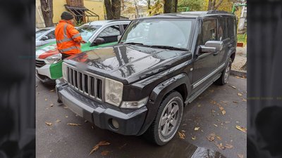Тейлор приїхав у Хмельницький на джипі, купленому за гроші людей з усього світу Тейлор приїхав у Хмельницький на джипі, купленому за гроші людей з усього світу