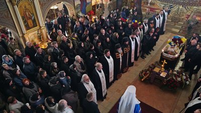 У Мукачеві попрощалися із загиблим на війні Володимиром Фраткіним