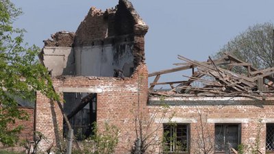 Троє загинули, 15 травмовані: вночі у Новгороді-Сіверському стався авіаналіт