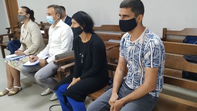 Водій, який збив у Луцьку чоловіка і двох дітей, у суді визнав провину