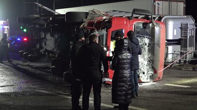 Аварія з таксі під Харковом: водію вантажівки повідомили про підозру