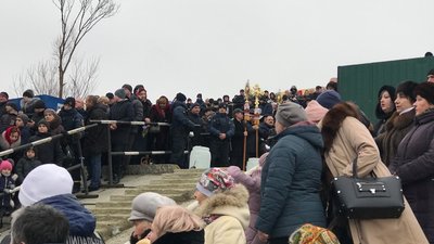 В Івано-Франківську на Бистриці Надвірнянській освятили воду В Івано-Франківську на Бистриці Надвірнянській освятили воду