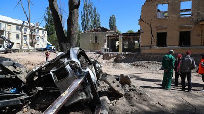 Наслідки російської атаки на Святошинський район Києва