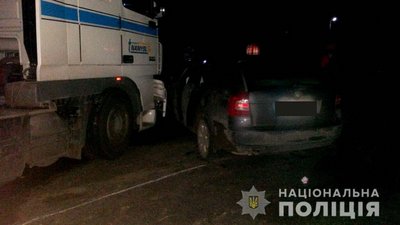 На Рівненщині зіткнулися легковик та вантажівка: водій та пасажир у реанімації На Рівненщині зіткнулися легковик та вантажівка: водій та пасажир у реанімації