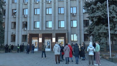 "Діти в стресі": на Полтавщині вимагали відкрити дитсадки і відновити навчання у школах "Діти в стресі": на Полтавщині вимагали відкрити дитсадки і відновити навчання у школах