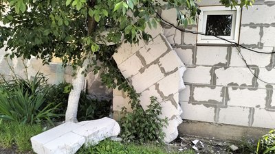 На Стрілецькій у Луцьку комісія оглянула пошкоджені під час атаки РФ квартири На Стрілецькій у Луцьку комісія оглянула пошкоджені під час атаки РФ квартири