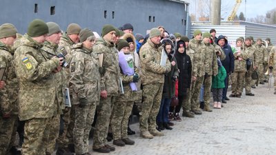 Нові квартири на Хмельниччині отримали 19 військових Нові квартири на Хмельниччині отримали 19 військових
