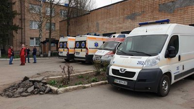 У Кропивницькому машини екстреної медичної допомоги дезінфікують після кожного виклику