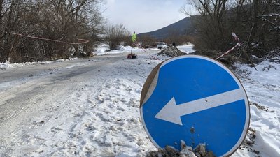 З 15 лютого почнуть ремонтувати провалля на дорозі у селі Ворочево на Закарпатті З 15 лютого почнуть ремонтувати провалля на дорозі у селі Ворочево на Закарпатті
