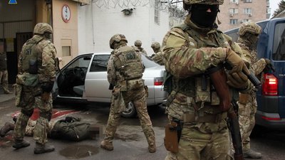 "Терористи" взяли в заручники охорону: у Черкасах СБУ провела навчання