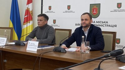 Олексій Кулеба, Сергій Сухомлин