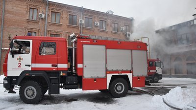 У Кропивницькому горів підвал гімназії мистецтв У Кропивницькому горів підвал гімназії мистецтв