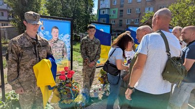 У Терешківській громаді відкрили ще п’ять банерів на Алеї Героїв У Терешківській громаді відкрили ще п’ять банерів на Алеї Героїв