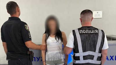 Жительку села Велика Паладь Берегівського району затримали за підозрою у збуті наркотиків