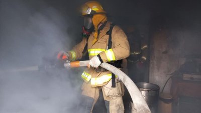 У тяжкому стані: на Одещині під час пожежі травмувалися мати з донькою