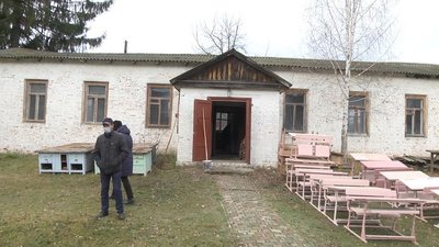 Учні Покошицької школи, що на Коропщині, продовжать навчатись у будівлі майстерні