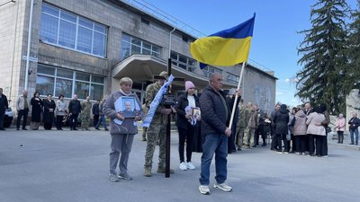 Воював у Бахмуті: громада Черкащини попрощалася із захисником