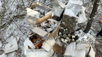 Покинуті окопні свічки: чому допомогу від ліцеїстів з Вінниччини знайшли у лісі на Харківщині