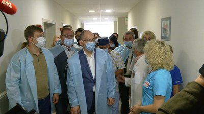 Зарплати лікарів, майбутнє "швидкої" і COVID. Що наговорив міністр Степанов у Рівному Зарплати лікарів, майбутнє "швидкої" і COVID. Що наговорив міністр Степанов у Рівному