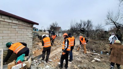 Через нічний обстріл у Запоріжжі пошкоджені майже 40 будинків