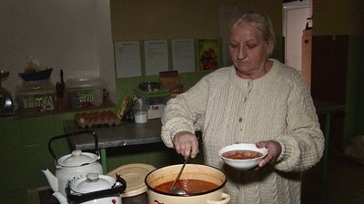 Ховались від обстрілів у підвалі два місяці. Історія переселенців Ховались від обстрілів у підвалі два місяці. Історія переселенців