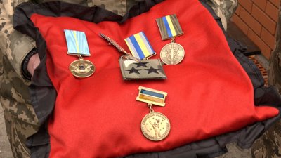 "Помирають найкращі". У Сумах попрощались з воїном-захисником Русланом Сидоренком "Помирають найкращі". У Сумах попрощались з воїном-захисником Русланом Сидоренком