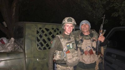 "Мені одразу перерізало сонну артерію". У медзакладі Дніпропетровщини лікують пораненого бійця "Мені одразу перерізало сонну артерію". У медзакладі Дніпропетровщини лікують пораненого бійця