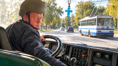 Херсон, обстріли, дрон, атаки РФ, транспорт, автобуси, тролейбуси 