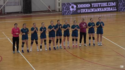 Сумчанки стартували у кубку України з гандболу. 