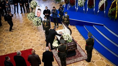 У Києві прощаються з ексмером Омельченком У Києві прощаються з ексмером Омельченком