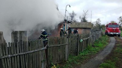 На Черкащині у пожежі загинули дитина і двоє літніх людей На Черкащині у пожежі загинули дитина і двоє літніх людей