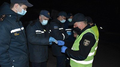 Рятувальники Кіровоградщини виїхали до Чорнобиля гасити лісову пожежу Рятувальники Кіровоградщини виїхали до Чорнобиля гасити лісову пожежу