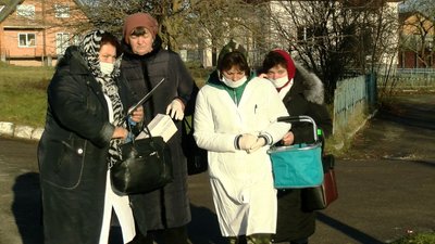 У двох селах на Волині оголосили карантин через сказ. Тварин вакцинують У двох селах на Волині оголосили карантин через сказ. Тварин вакцинують