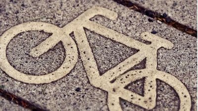 Львівські патрульні нагадують правила дорожнього руху для велосипедистів