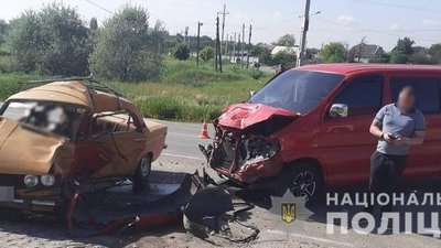 На Одещині легковик зіштовхнувся з мікроавтобусом: одна людина загинула, троє – травмовані