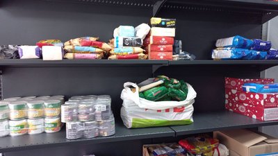 У гуманітарних штабах на Львівщині бракує їжі, амуніції та ліків