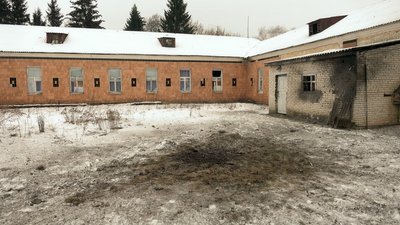 Пошкоджена школа та дитсадок: 8 січня військові РФ обстріляли прикордонне село Студенок на Сумщині