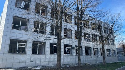 Ракетний удар по Дніпру. Що відбувається зараз на місці подій – фоторепортаж Ракетний удар по Дніпру. Що відбувається зараз на місці подій – фоторепортаж