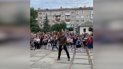 Пам'яті Миколи Кондратюка – вчителя, який загинув, захищаючи Україну Пам'яті Миколи Кондратюка – вчителя, який загинув, захищаючи Україну
