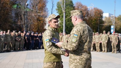У Черкасах подякували захисникам і захисницям напередодні їхнього свята У Черкасах подякували захисникам і захисницям напередодні їхнього свята
